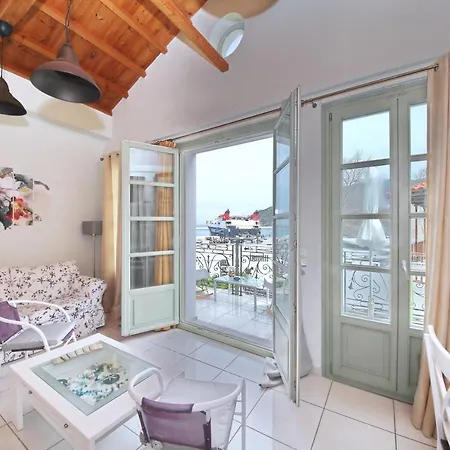 Port View Apartment