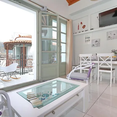 Port View Apartment