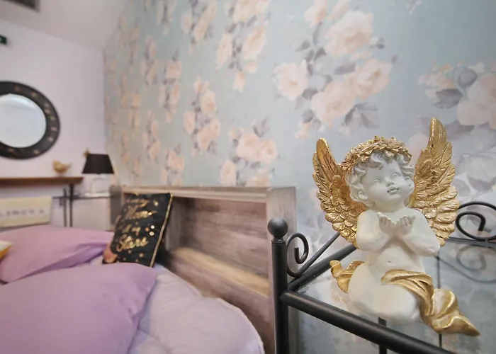 Port View Скопелос