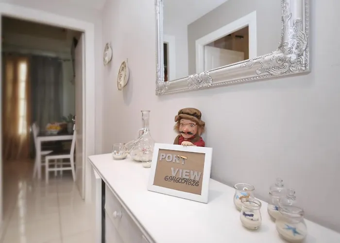 Port View Апартаменты *