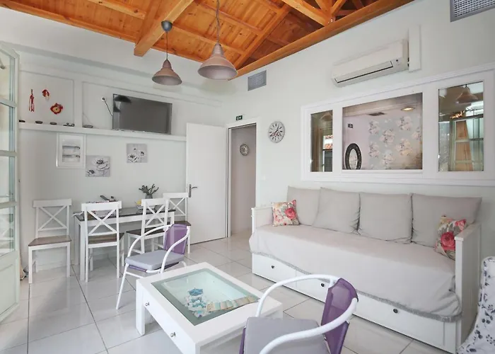 Port View Апартаменты Скопелос