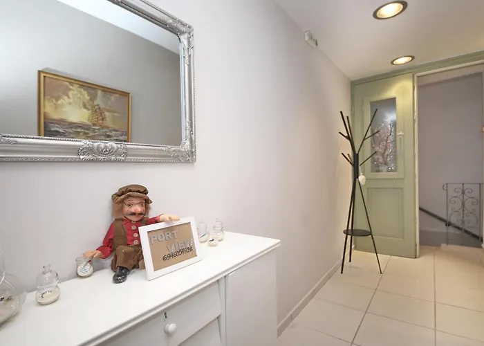 Port View * Скопелос